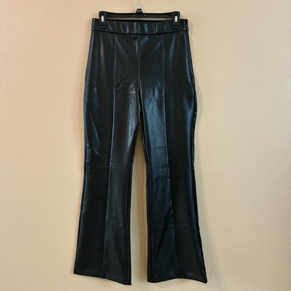 A&F New Size M 28 Waist Black Faux Vegan Leather‎ Pants